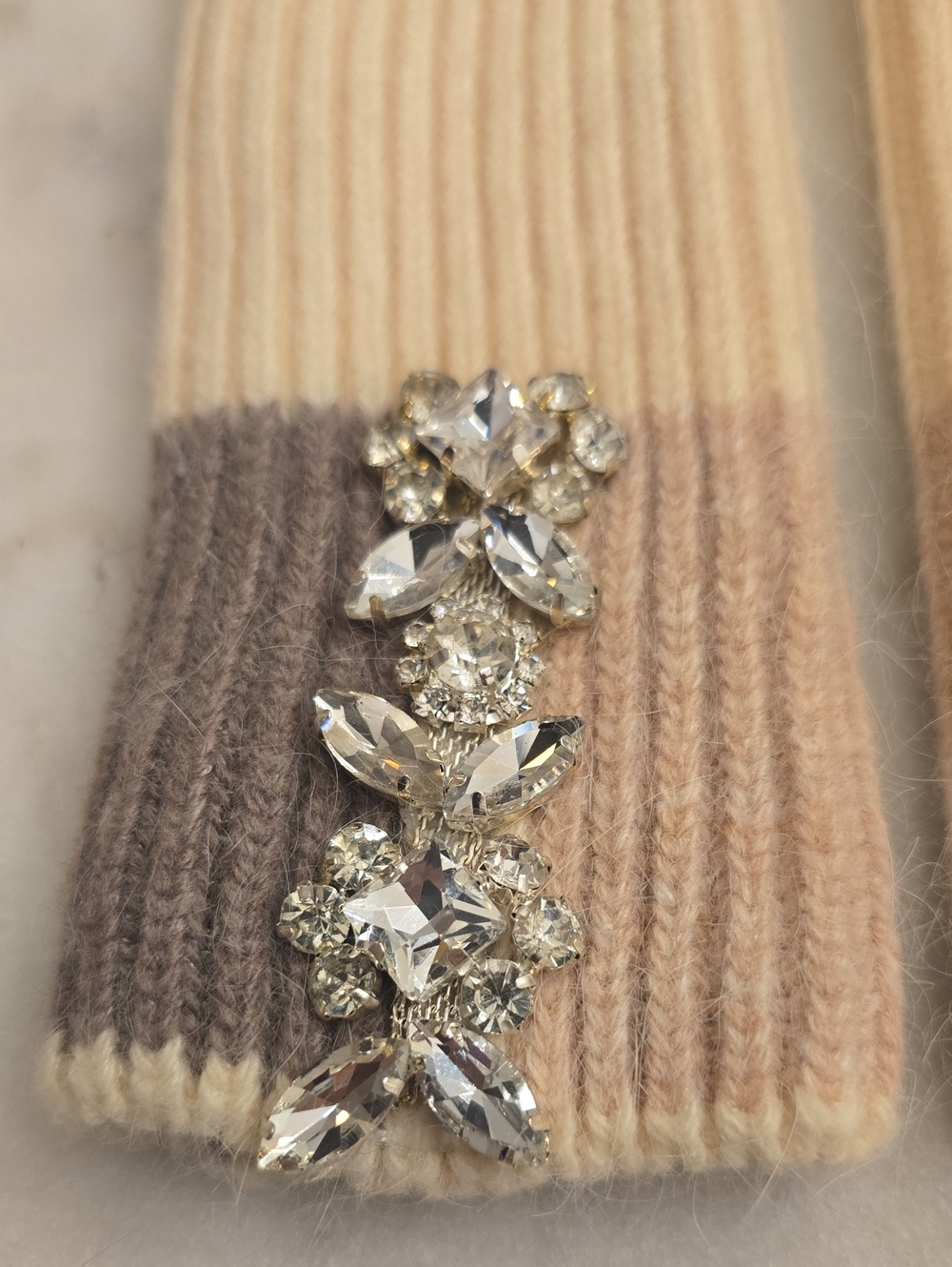 NWT Adrienne Landau Knit Embellished Fingerless Gloves - Picture 5 of 7